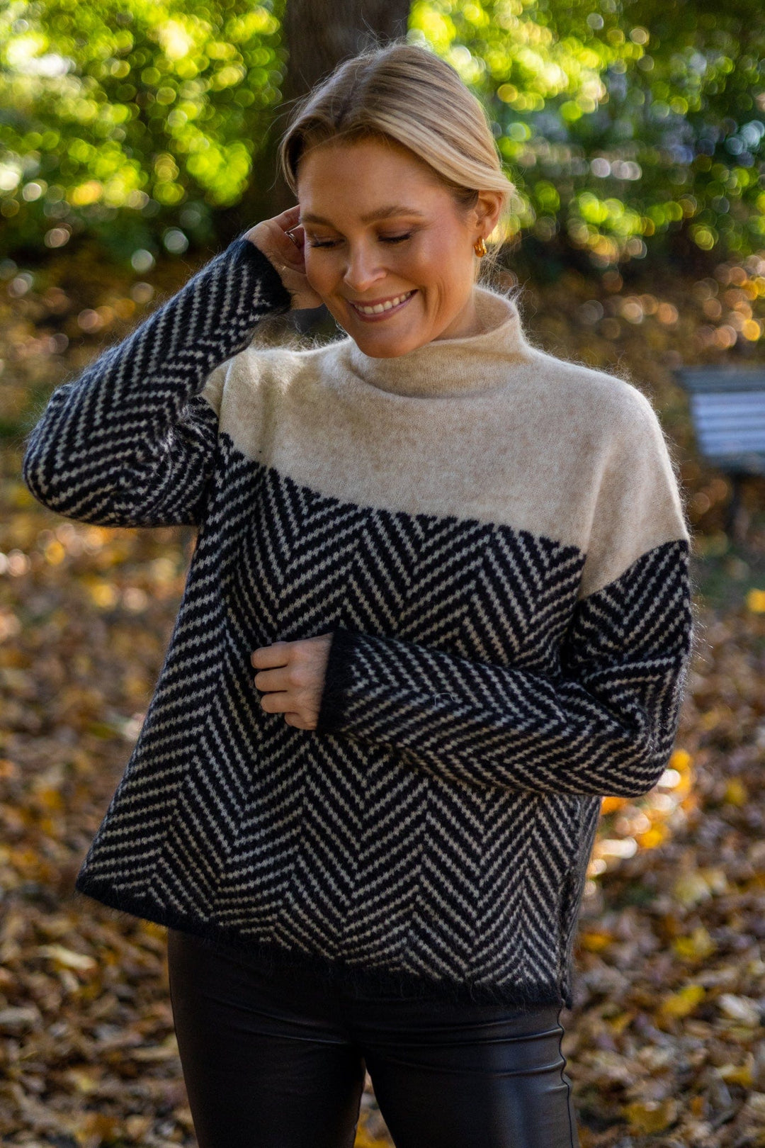 Dory - Two-Tone Cotton Turtleneck